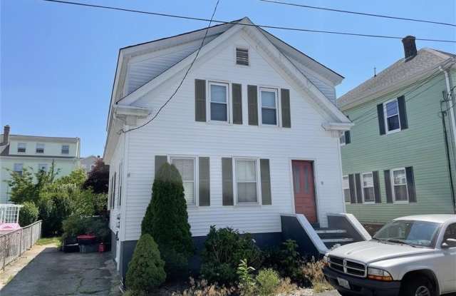 18 Wilson Street - 18 Wilson Street, Bristol County, RI 02809
