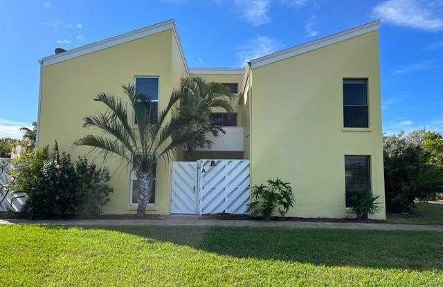 119 Coral Way E photos photos