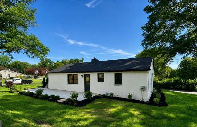 800 FALCON Lane Gallery 4