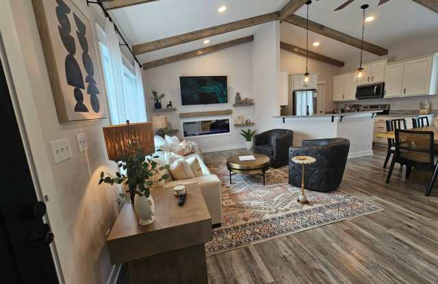 Upscale New Construction Ranch Gallery 4