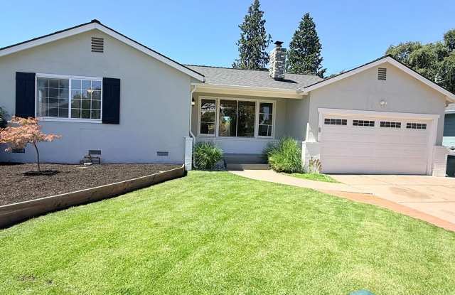 POETS CORNER GEM! Charming and One Of A Kind, 3BD/1BA on a Cul-de-sac Available NOW! Gallery 3