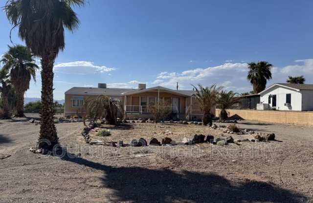 5725 Bison Avenue photos photos