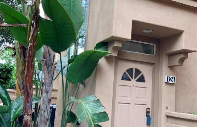 124 Cartier Aisle photos photos