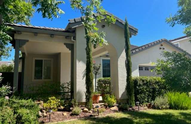 SUNRIDGE ANATOLIA - 4 BR 2 BA - AVAILABLE NOW!! Gallery 3