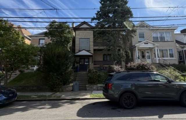 1525 Beechview Avenue Gallery 4