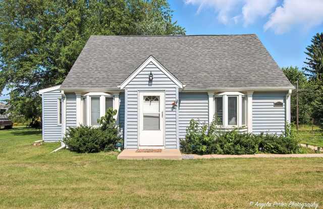 37319 N Granada Boulevard - 37319 Granada Boulevard, Venetian Village, IL 60046