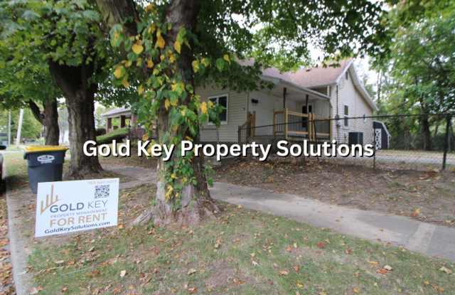 Spacious 3 BR 1 BA House with Central Air (NO SECTION 8) Gallery 1