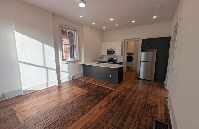 Recently Renovated 1-Bedroom, 1.5 Bath Apartment in Historic Covington photos photos