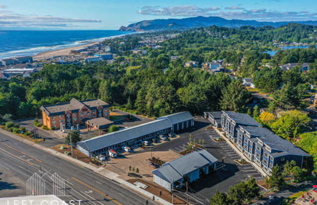 686 SE Hwy 101 - 207 Gallery 2