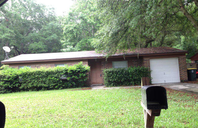 11467 GWYNFORD LN - 11467 Gwynford Lane, Jacksonville, FL 32223