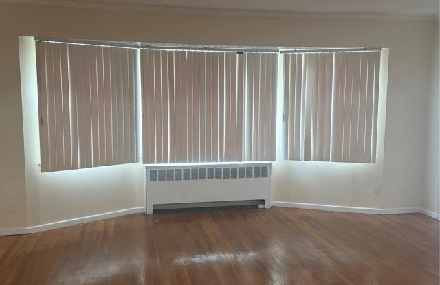224 E Pennywood Avenue Gallery 2