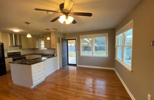 6407 Robinhood Lane Northwest Gallery 3