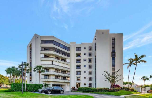 6372 LA COSTA Drive Gallery 2