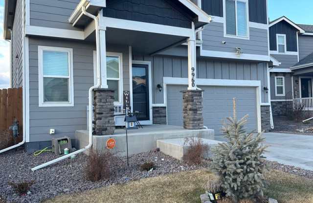 BEAUTIFUL 5 BEDROOM, 4 BATH HOME IN LORSON RANCH!! CLOSE TO FORT CARSON, SHRIEVER AFB  PETERSON AFB!!! photos photos