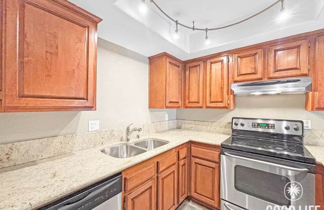 Inviting 1B/1.5BA Condo with Balcony in Cortez Hill photos photos
