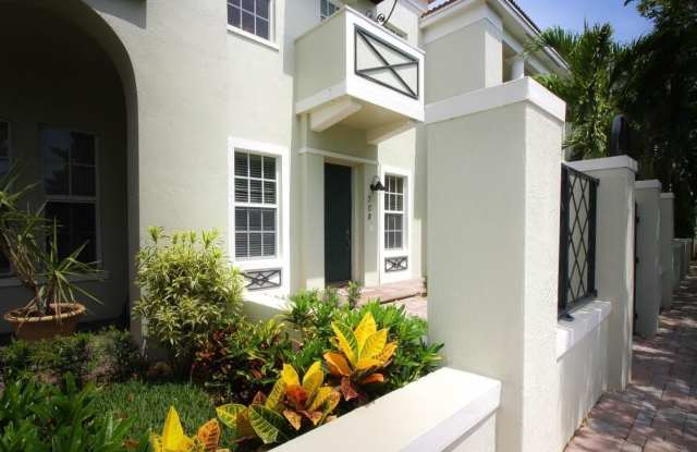 708 NW 83rd Place Gallery 2