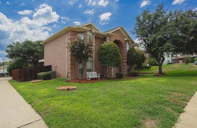 2226 Oak Grove Circle Gallery 2