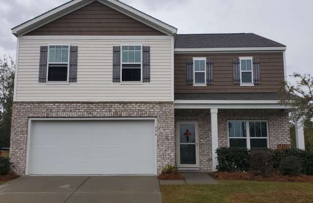 4 bed 2.5 bath located Near Sterling Links Golf Course photos photos