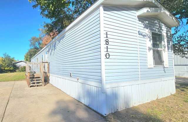 1810 E. Lockwood - 1810 East Lockwood Street, Wichita, KS 67216