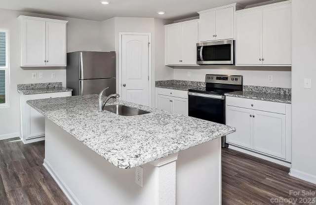 Room in 4 Bedroom Home at Nia Rd photos photos
