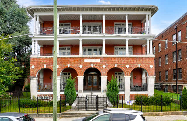 209 West Fifth Avenue photos photos