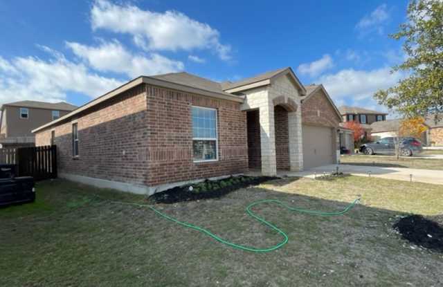 AVAILABLE EARLY OCTOBER | Beautiful 3-Bedroom, 2-Bath Home in Magnolia Springs Near I-10 & New Braunfels Gallery 4