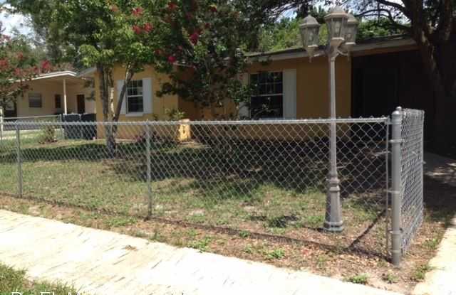 2551 Sable Ave - 2551 Sable Avenue, Deltona, FL 32738