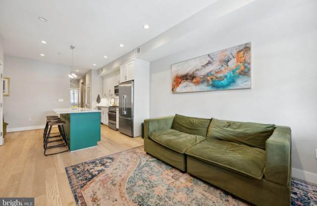 1636 TRINIDAD Avenue NE unit: 2 photos photos