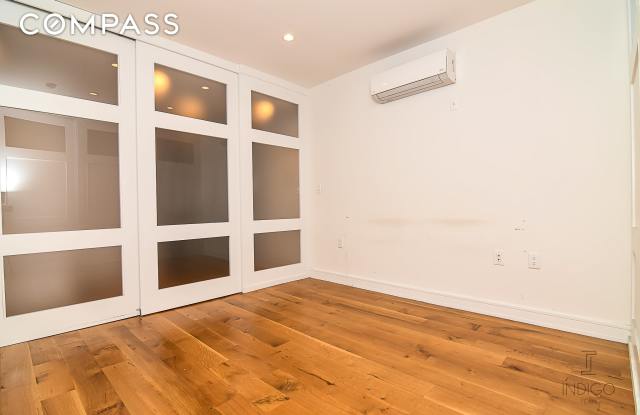 127 Kingsland Avenue Gallery 3