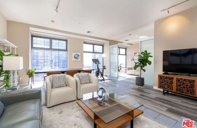 801 S Grand Ave photos photos
