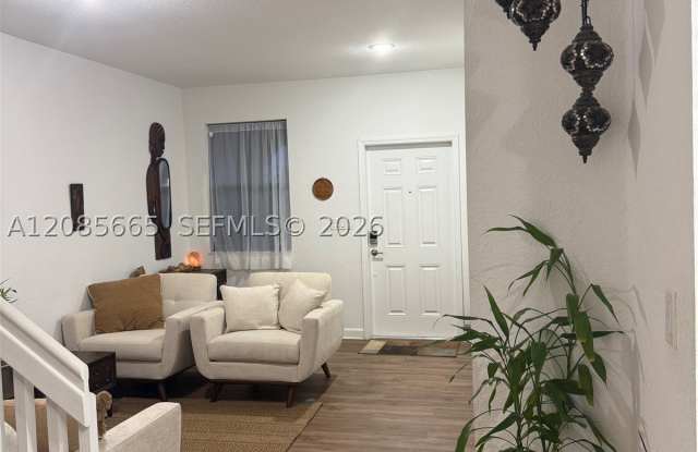 10238 SW 228th Ter Gallery 4