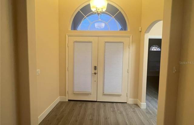 1066 WHITEGATE Court Gallery 3