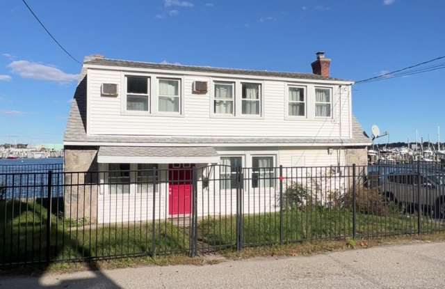 204 Pequot Avenue - 204 Pequot Avenue, New London, CT 06320