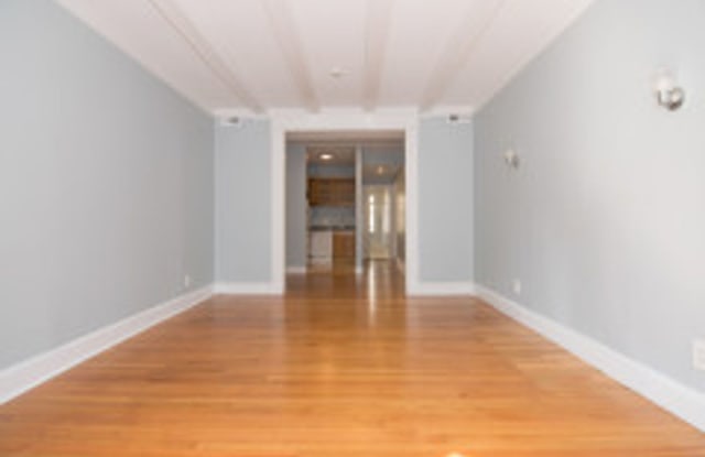 Allston 4 bed 1.5 bath apartment - 9/1 photos photos Allston 4 bed 1.5 bath apartment - 9/1 photos photos