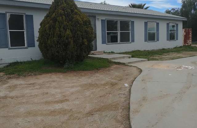 21912 Cajalco Road photos photos