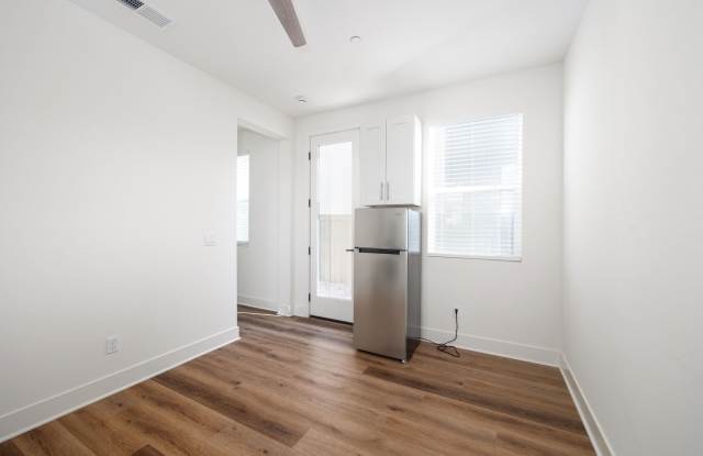 Cozy 1 bedroom unit available in Chula Vista's new neighborhood! Gallery 4