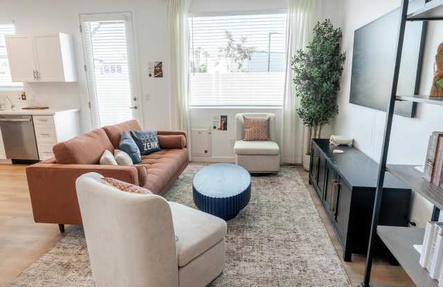 Zenn Skyview Gallery 1