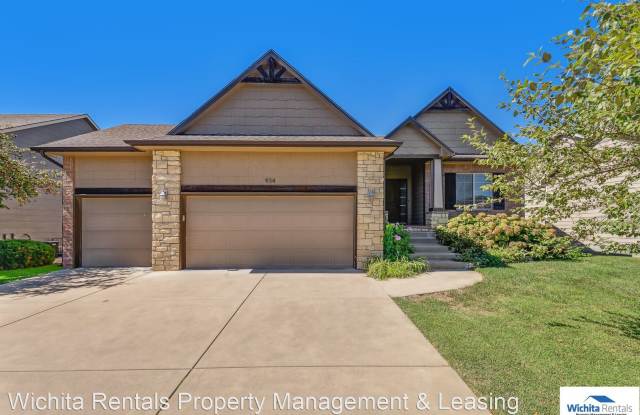 934 W Threewood Ct - 934 Threewood Court, Andover, KS 67002
