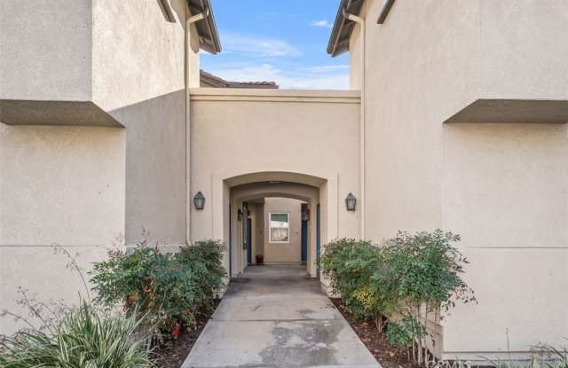 60 Mesquite Gallery 2