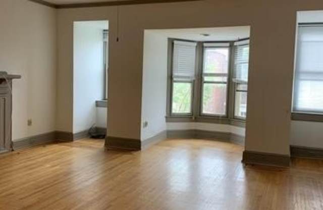 267 E MARKET Street Gallery 2