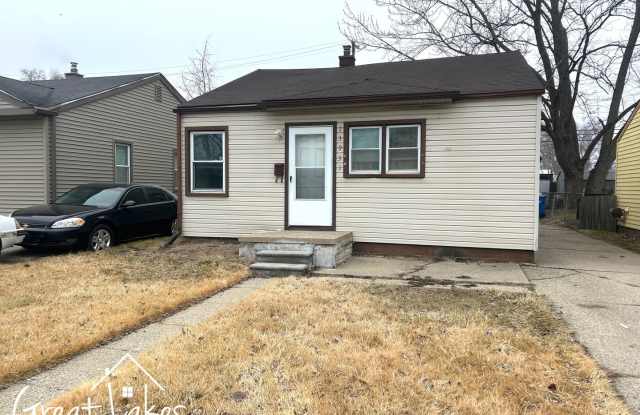 Lovely 2 Bedroom 1 Bathroom now available for rent photos photos