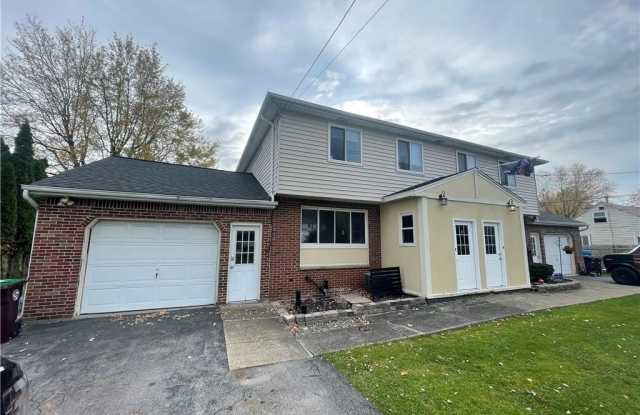 5355 Lake Avenue photos photos