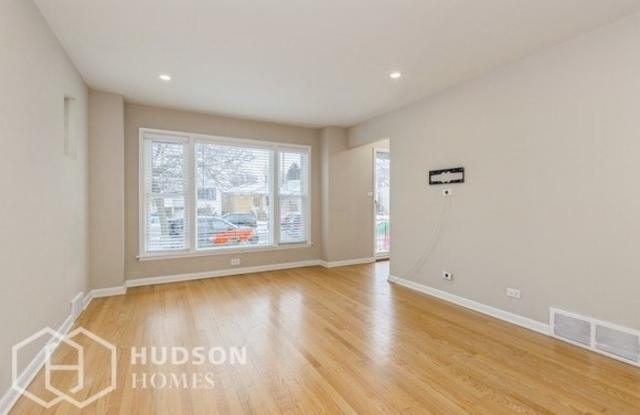 6133 West Giddings Street Gallery 3