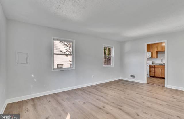 5809 FIFER Gallery 2