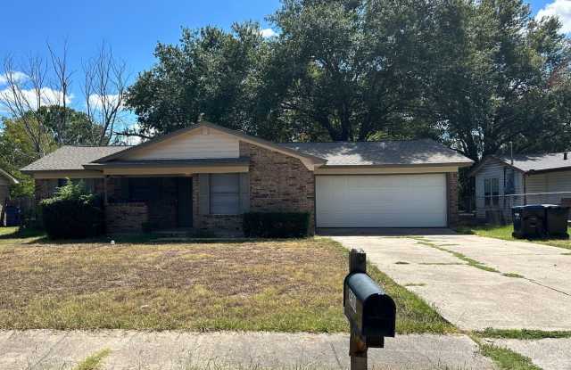 Conveniently located home in Greenville Texas! photos photos