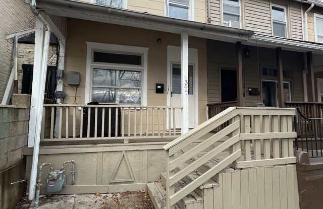 Spacious 3-bedroom home available for rent in Allentown available immediately photos photos