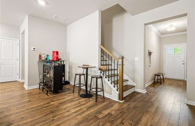 1135 Elyse Lane Gallery 2