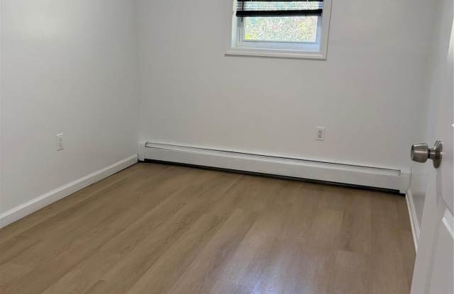 2067 Van Hoesen Avenue Gallery 1