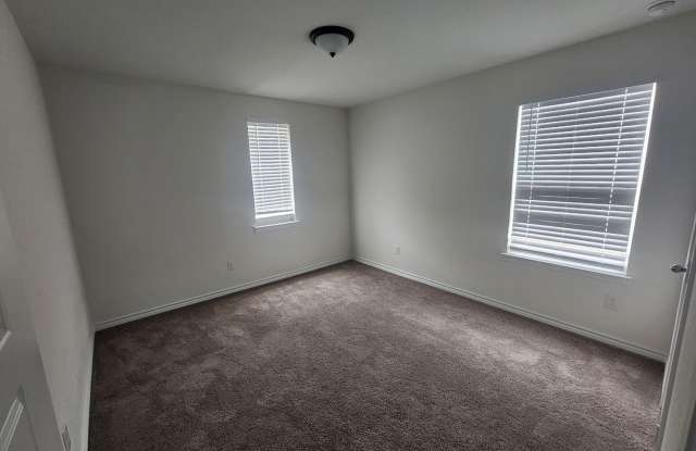 Spacious 4BR House in Converse photos photos