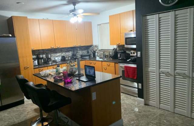20104 SW 118th Ct Gallery 4